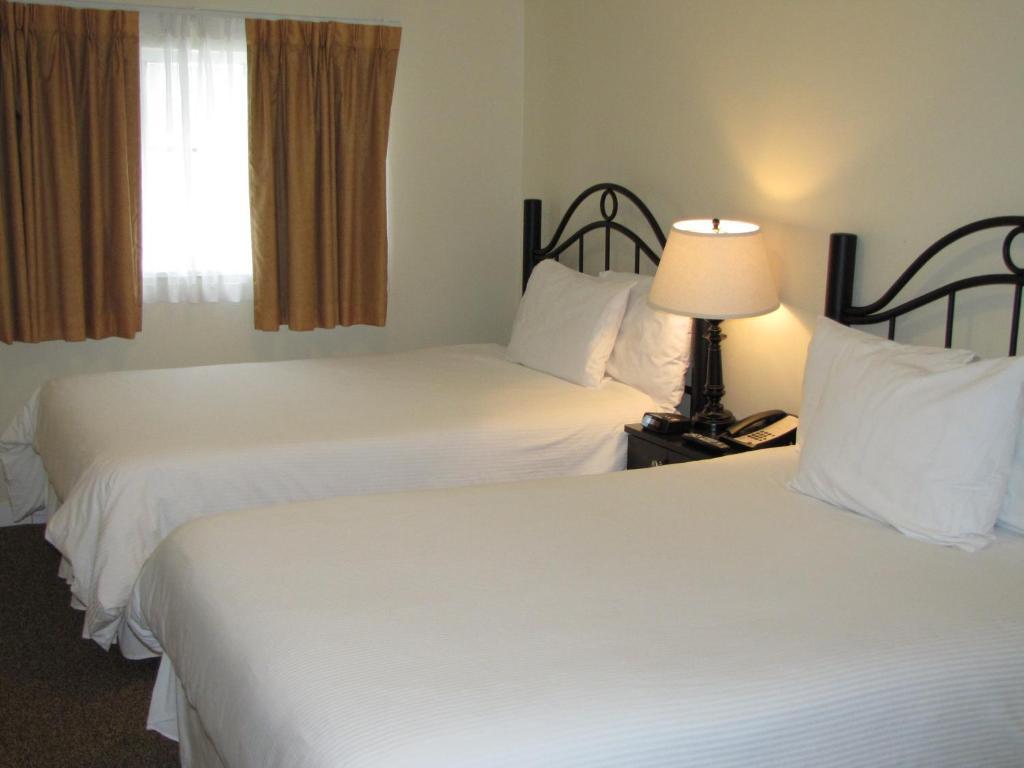 Deluxe Doppelzimmer mit 2 Doppelbetten